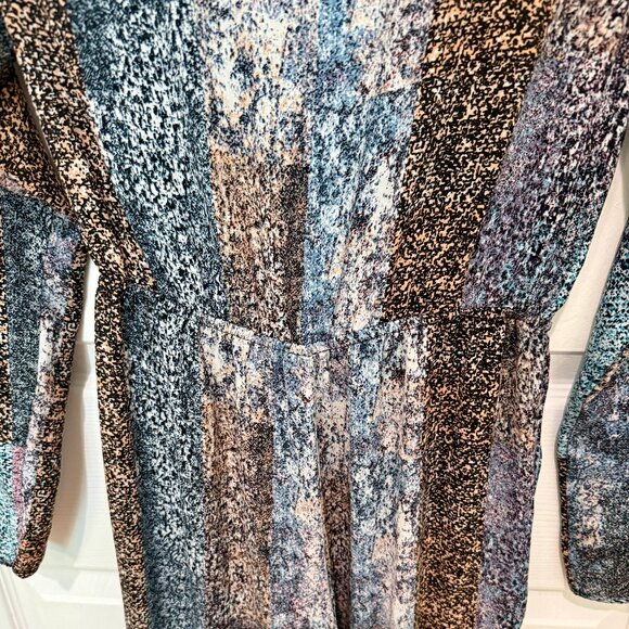 BCBGENERATION ANIMAL PRINT LONG-SLEEVE V-NECK WIDE LEG JUMPSUIT XS - Picture 9 of 10